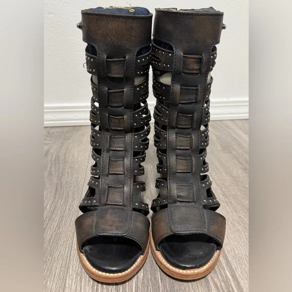 Freebird Lotus Studded Black and Brown Women's Heeled Sandals - Picture 2 of 11